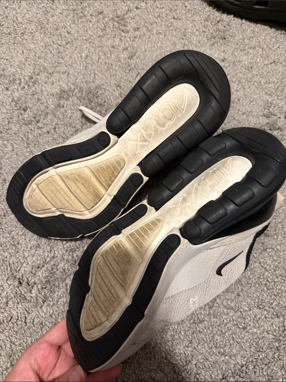 Nike Women’s Air Max 270 in White and Black - Picture 2 of 5